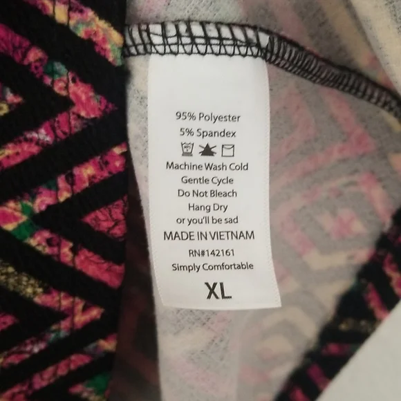 Diamond Floral Skirt - Picture 6 of 6